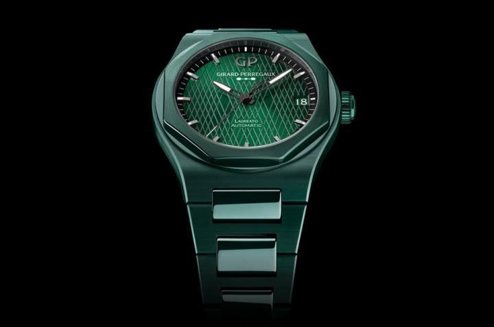 芝柏表和ASTON MARTIN新推出Laureato联名表，特色在于手表以绿色陶瓷材质制作表壳与炼带。