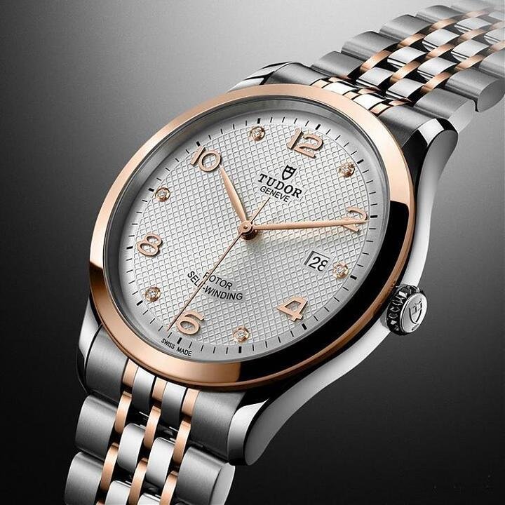 周杰伦在广告中抢先佩戴帝舵在BaselWorld表展亮相的新系列作品