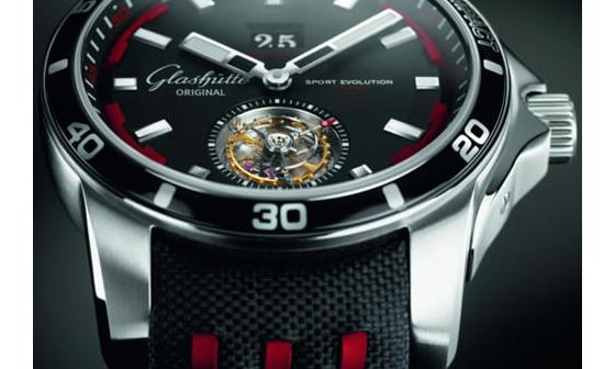 格拉苏蒂 Glashütte 盛情推出运动防震陀飞轮腕表