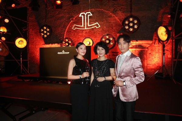 （左起）中国演员史可、中国导演文晏、中国演员耿乐