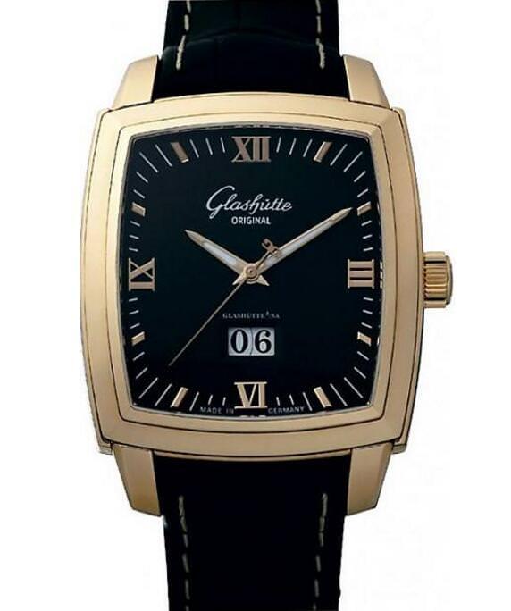 Senator Karree Panorama Date