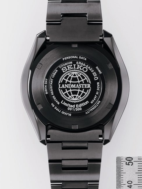 SEIKO PROSPEX将独特的限量款字样精緻地浮刻于表冠及表壳侧面