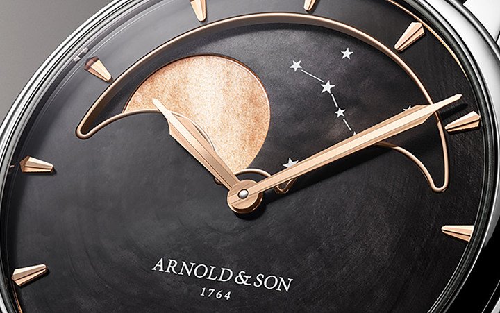 Perpetual Moon "Colours of the Moon" 首次将 PVD 科技用于珍珠母贝加工，使其呈现多元独特色泽。