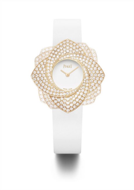 PIAGET伯爵Limelight Blooming Rose腕表成就了PIAGET伯爵与当代女性的又一共同个性签章，并将陪伴她们收获属于自己更多的极致时刻