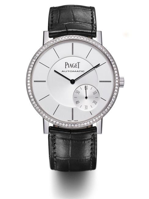 Altiplano超薄镶钻自动腕表银色表盘机芯装饰着「Côtes de Genève」日内瓦波状饰纹搭配黑色鳄鱼皮表带，华美典雅