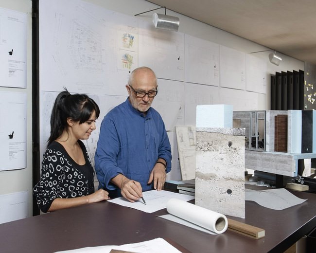 知名建筑师Peter Zumthor与建筑师Gloria Cabral