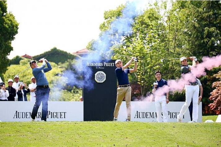 爱彼高尔夫大使保罗•邓恩（Paul Dunne）、彼得•尤雷恩（Peter Uihlein）与吴奇隆共同挥杆，揭幕2017高尔夫大师赛