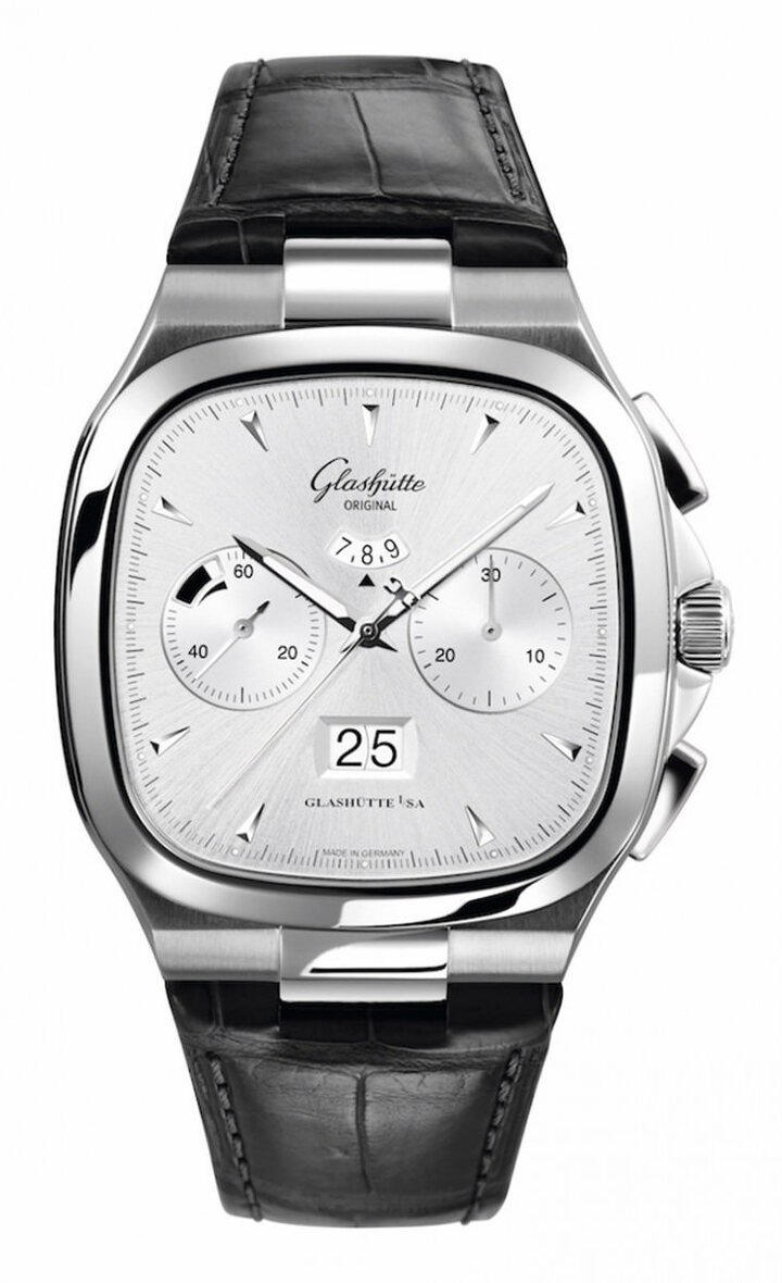 Seventies Chronograph Panorama Date