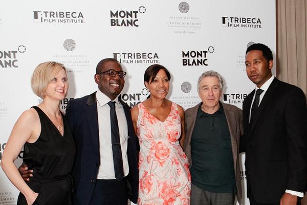 (由左至右)万宝龙北美区营销副总裁Paula Dirks,Kweku Mandela,劳勃狄尼洛夫人Grace Hightower De Niro,劳勃狄尼洛,以及Ndaba Mandela