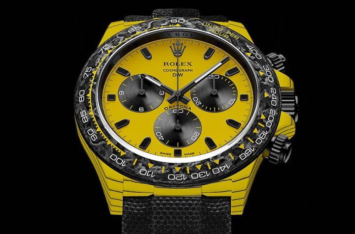 手表整体的黑黄配色，与大黄蜂深植人心的勇士形象互相呼应。Source：Designa Individual Watches