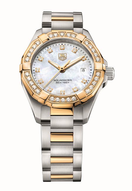 TAG HEUER Aquaracer竞潜 300米 自动女士潜水表，典雅钻饰吸引众人目光。 建议售价 RMB$ 48,600元