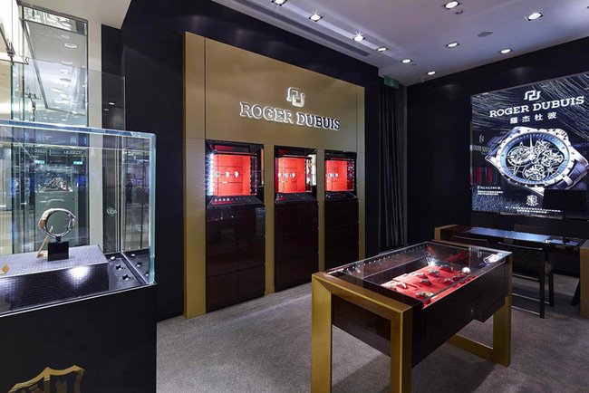 台北101 ROGER DUBUIS高登钟表店中店舒适的展示空间