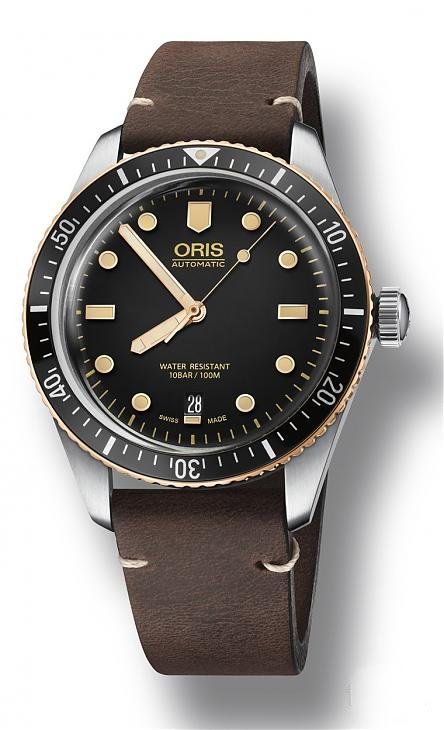 Divers Sixty-Five