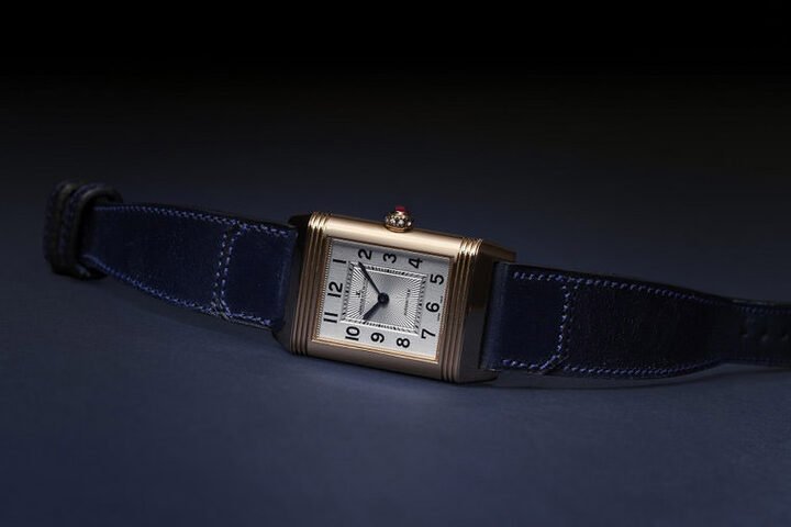 积家为Clare Milford Haven巧心订制Reverso Classic Duetto Medium双面翻转系列中型款腕表