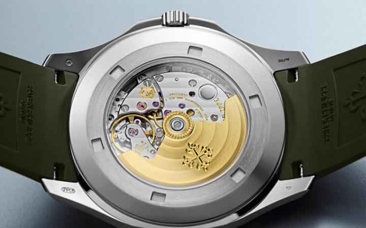 表款搭载PP重要的基础自动机芯324。目前不论是5167还是5168的324机芯都已经换装Spiromax硅游丝了，走时品质令人放心