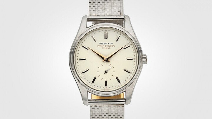 Ref.2526腕表最早于1953年推出，搭载的12-600机芯规格属于顶尖，当年PP生产总数约580只，其中铂金款只限量20只，堪称逸品中的逸品