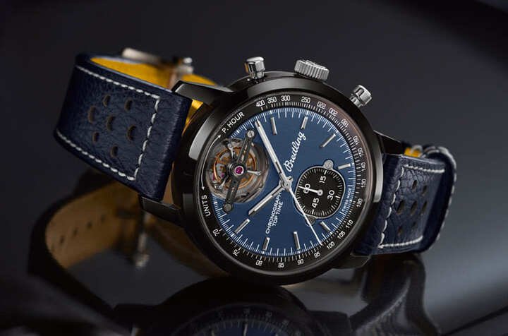 Top Time B21 Shelby Cobra的蓝色面盘呼应Carroll Shelby于1962年创作车款，表壳主要为耐磨抗刮的黑色陶瓷。 Top Time B21 Shelby Cobra配备44毫米黑色陶瓷表壳，搭配钛金属表后底盖、表冠、按把和表扣。蓝色面盘与Shelby Cobra的涂装相配，该车由勒芒赛车（Le Mans）冠军Carroll Shelby于1962年创作，他以小巧轻便的英国底盘设计搭配强劲可靠的美国小排量引擎，在赛场上闯出一页传奇。