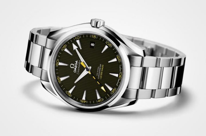 欧米茄于2013年推出的海马Aqua Terra >15,000 Gauss，2023年适逢问世十周年里程碑。