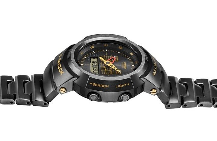 G-SHOCK与PORTER在2021年底继续合作，新推出以AW-500G系列为基础的联名表，表款这次以DLC不锈钢材质塑造质感酷炫外观