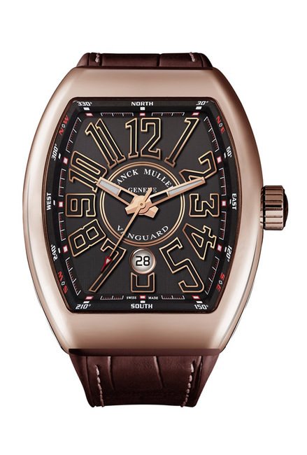 FRANCK MULLER Vanguard in 18K Red Gold立体时间刻度由人手精心打磨雕琢，其鲜明设计与充满刚阳感觉的表盘表冠柄构成完美配搭