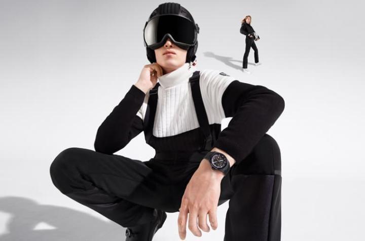 真力时为庆祝法国奢华滑雪服饰品牌FUSALP创立70周年，特别与其合作打造胶囊系列产品服饰与手表。