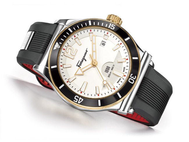 Ferragamo 1898 Sport红与黑的经典配色，表现出抢眼的个人特色