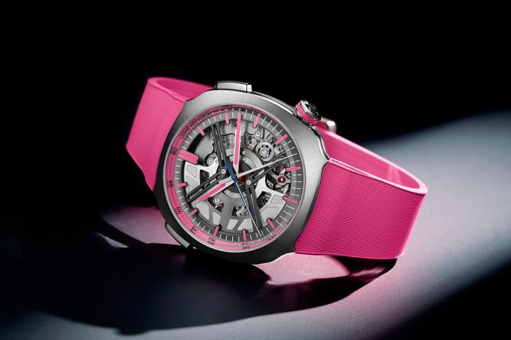 疾速者 Alpine 车手款粉红色特别版腕表