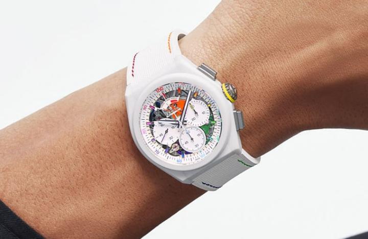 DEFY 21 Chroma采用白色陶瓷表壳，不过手表从面盘、机芯到表带缝线都融入大量的彩色元素，借由色彩的对比度赋予高震频计时码表全新气象。