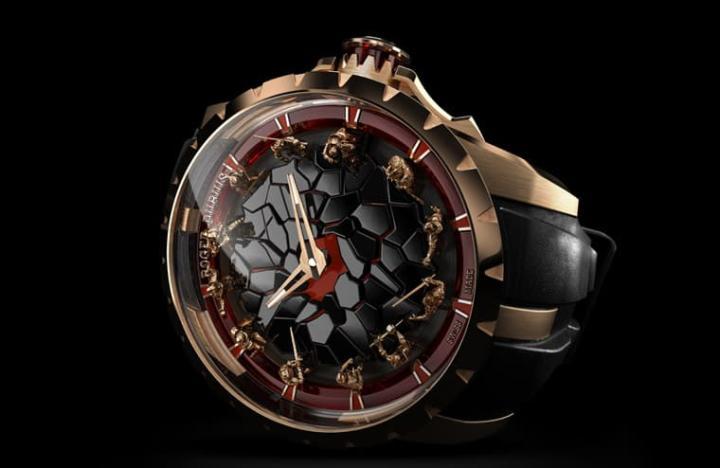 罗杰杜彼新推出王者系列圆桌骑士超级手表，这此品牌花了一年半时间改良，令手表呈现全新样貌。