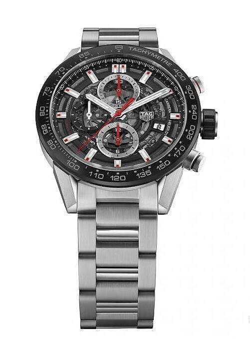 不锈钢材质／Heuer-01自动上链机芯／时、分、小秒、日期显示／ 计时码表功能／蓝宝石水晶镜面／防水100米／表径43mm
