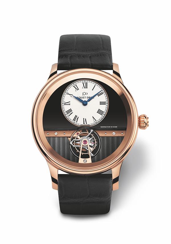 雅克德罗（Jaquet Droz）Tourbillon Onyx缟玛瑙陀飞轮腕表，蓝钢指针，44mm的盘面之上充满强烈色彩的对比，在达到技术巅峰的同时，追寻永恒的审美意境：惊心动魄、典雅、简约、自由，源自地心引力。