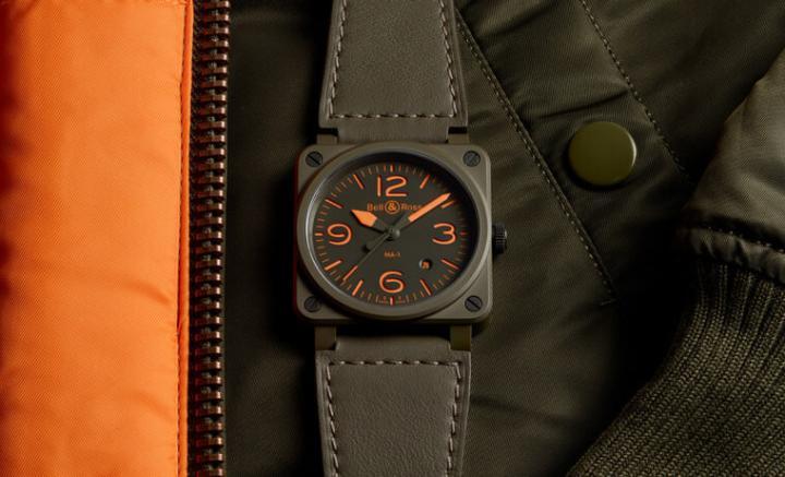 擅长以飞行世界的元素作为手表设计灵感的柏莱士，2019年别开生面地以经典的MA-1飞行外套为题，从手表的材质、配色等层面着手，营造出外套予人的经典风格