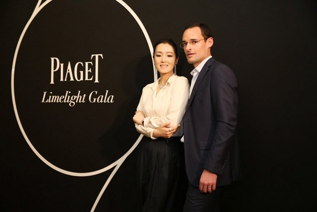 伯爵品牌代言人巩俐与Piaget伯爵中国行政总裁慕容韬（Thomas Bouillonnec）在Limelight Gala活动现场
