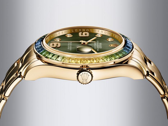 Oyster Perpetual Datejust Pearlmaster 39腕表，经典的蚝式表壳以18 ct黄金打造