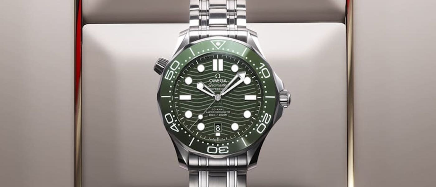 2022最想要的潜水表！欧米茄海马“绿水鬼” Seamaster Diver 300M
