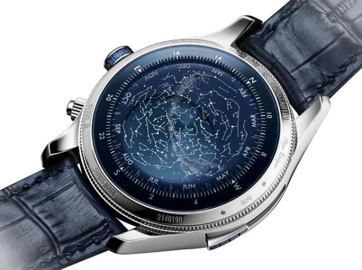 表背设有星空图，可以判读月份、恒星时以及星座位置等各种天文资讯