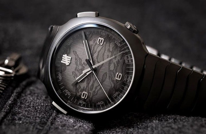 Streamliner第一次启用碳灰色DLC涂层装饰表壳。