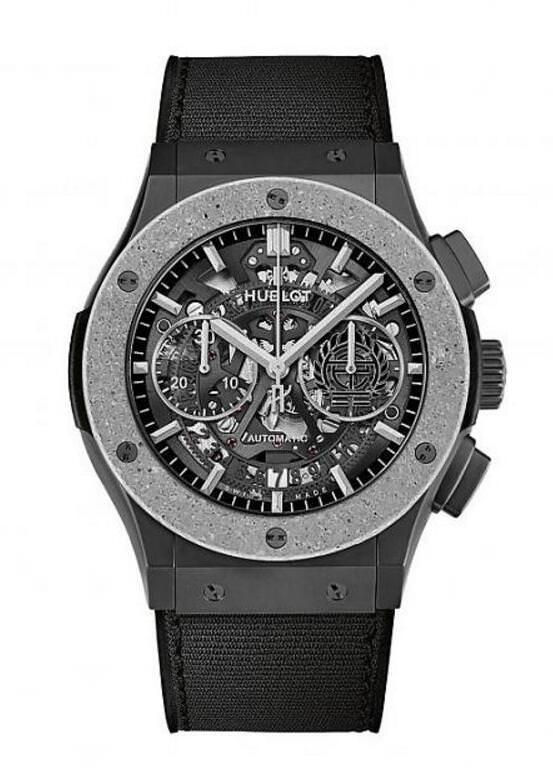 宇舶在这只Classic Fusion 都市丛林计时表的表圈加入混凝土与複合树脂，十分特殊！此款搭配黑色表带，限量50只