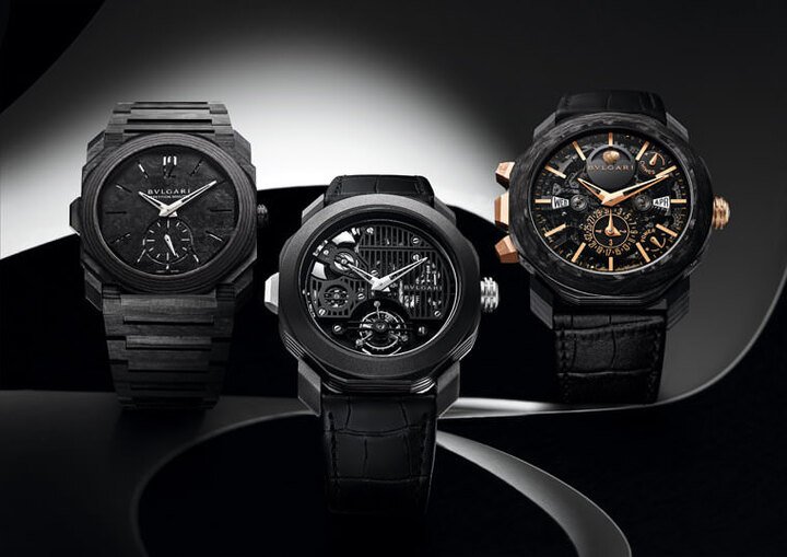 宝格丽近年陆续开发出Octo Finissimo Minute Repeater超薄三问（左）、Octo Roma Grande Sonnerie大自鸣腕表（右）等极致问表作品，2021年品牌再接再厉创作出Octo Roma Carillon Tourbillon钟乐报时陀飞轮（中）