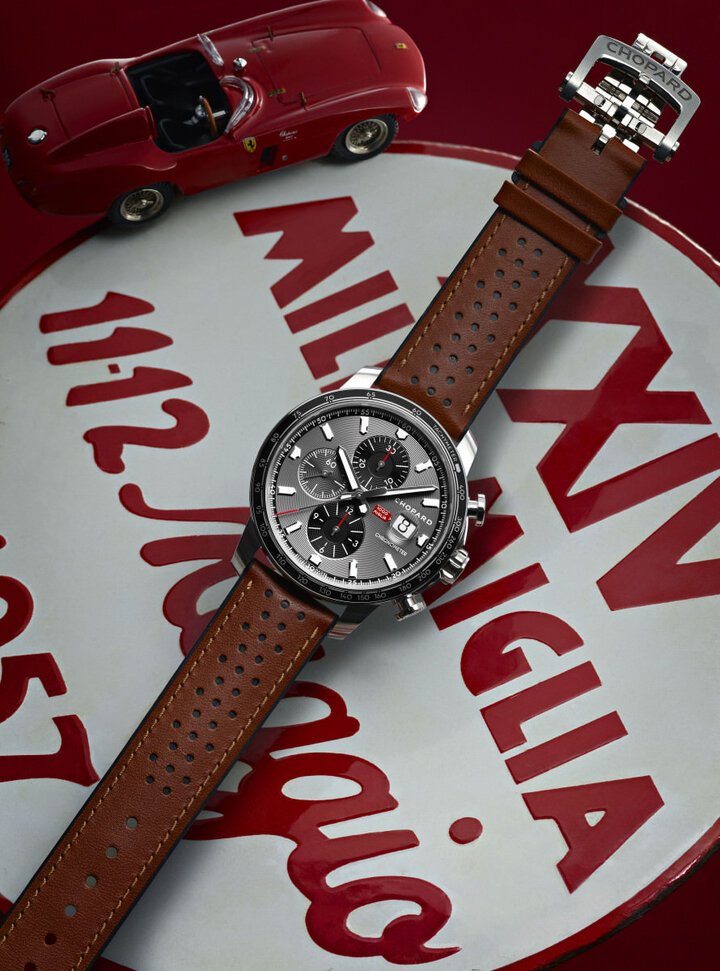 Mille Miglia 2019 Race Edition腕表采用不锈钢表壳，限量发行1,000只。这款时计专为现代绅士而设，他们将生活视为充满挑战性的赛车弯道，彰显优雅而无畏的勇士精神