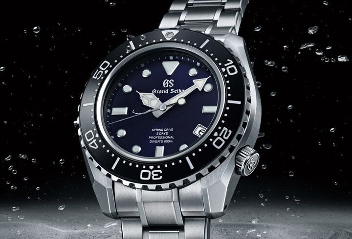 GRAND SEIKO为了庆祝创立60周年而推出数款新作，其中防水性能达600米的SLGA001潜水表，因为换上了全新的Spring Drive机芯而受到瞩目