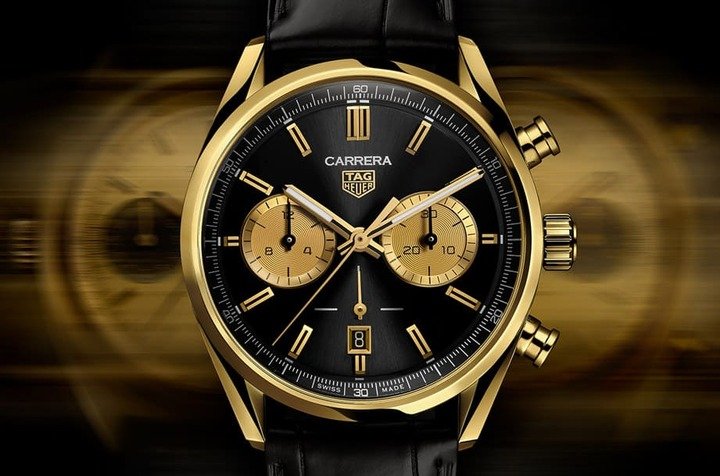 黑金配色一方面来自古董表Heuer Carrera 1158 CHN，同时也串连起John Player Special与98T Lotus等经典赛车的双色涂装。