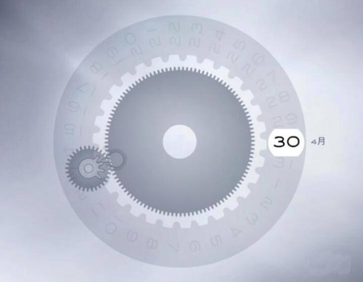 Cal. 9001以劳力士自家Cal.3135为模组增设二组轮系共四个齿轮，与日期盘连动的卫星齿轮每30天绕行中央轮系一周，每到月份之交，8点半钟位置的换日装置即会推动日期盘