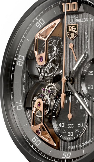 TAG HEUER Mikrotourbillons完全自主设计、研发和制造的高振频双陀飞轮腕表，搭载的计时陀飞轮是世界上最快的陀飞轮（5秒旋转一周）