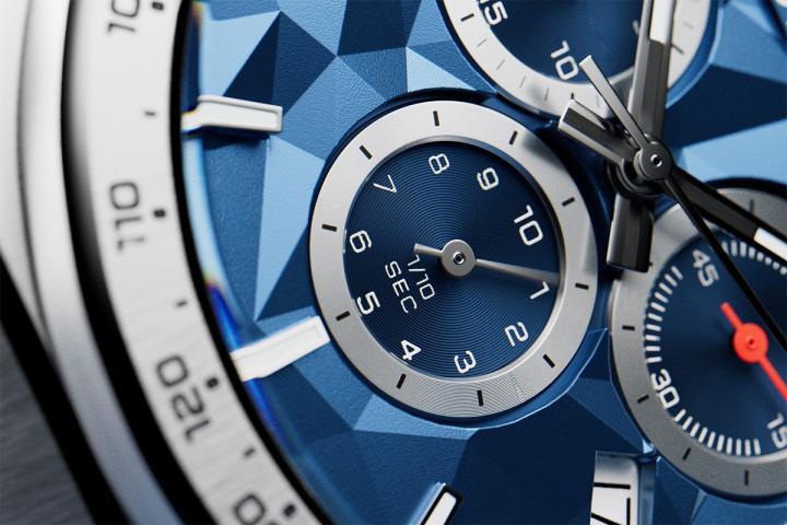 当按下计时键时，1/10 秒针与计时秒针同时前进，那不只是时间的律动，更像城市的心跳。