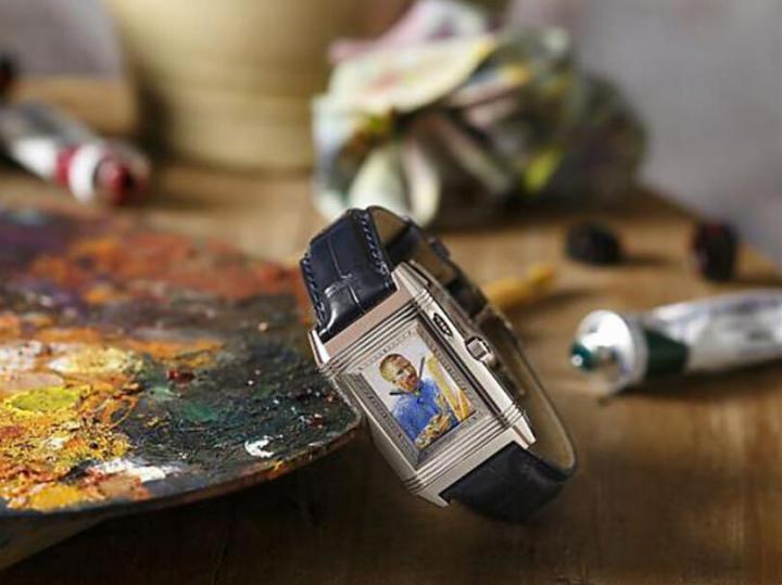 积家全新隐藏式珐琅彩绘翻转腕表《自画像》，限量四只