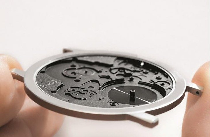 Altiplano Ultimate Concept厚度仅2mm的底盖