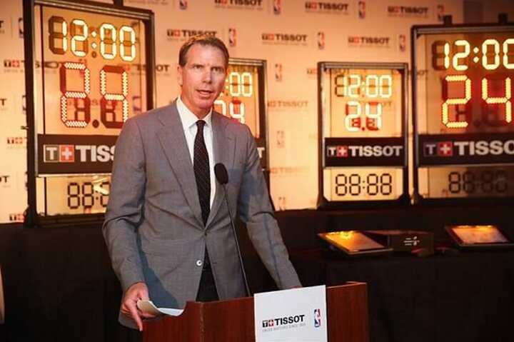 NBA篮球运营部执行副总裁奇奇·范德维奇讲述计时系统发展