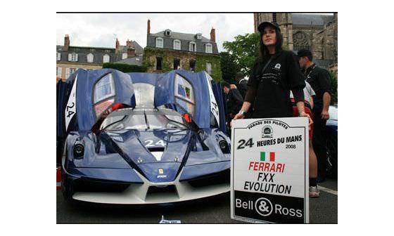 Bell & Ross参加二零零八年“24 Heures du Mans 24小时勒芒耐力赛” 导航员的游行 
