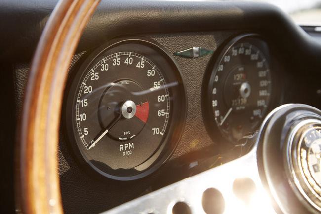  速度计及视距仪是 BREMONT Jaguar MKI及MKII腕表的设计灵感来源